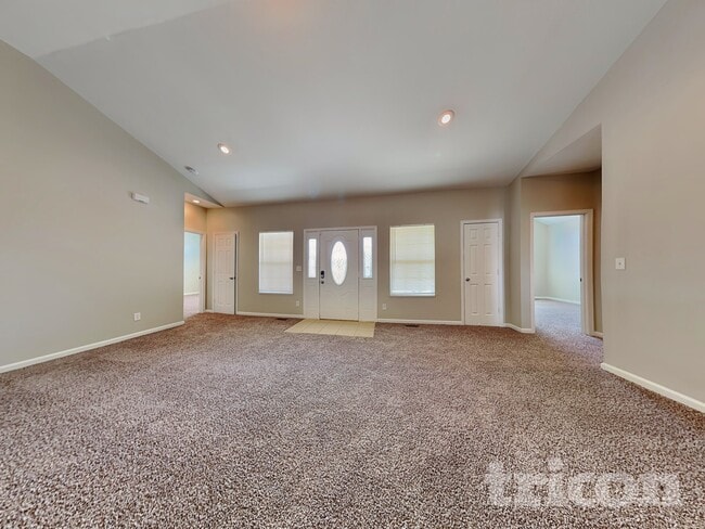 Foto del edificio - 4682 Bayview Dr