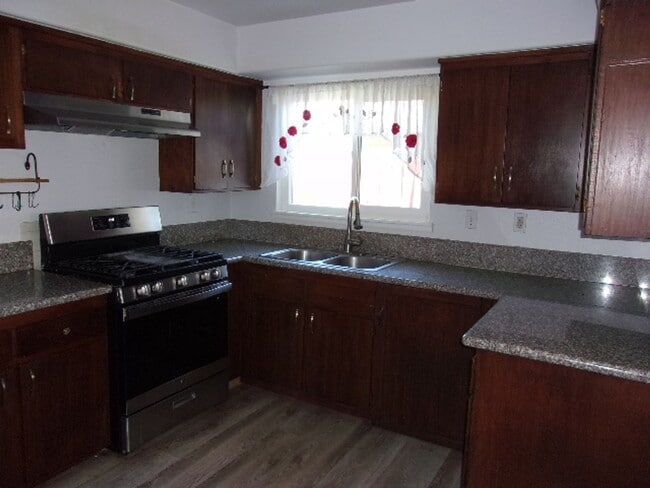 Foto del edificio - Northeast Side of Lompoc