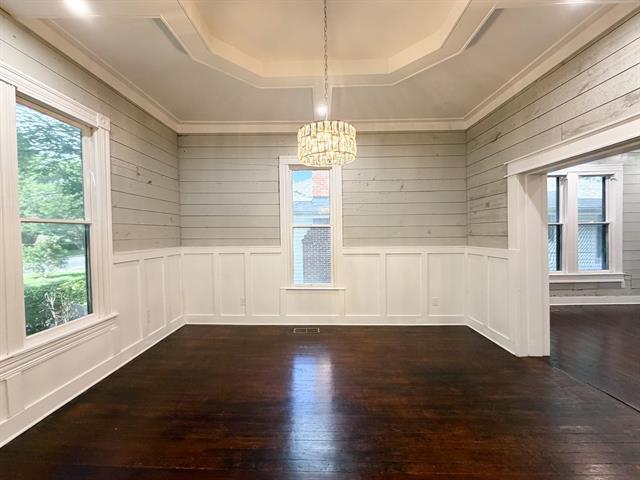 Foto del edificio - 405 E Denton St