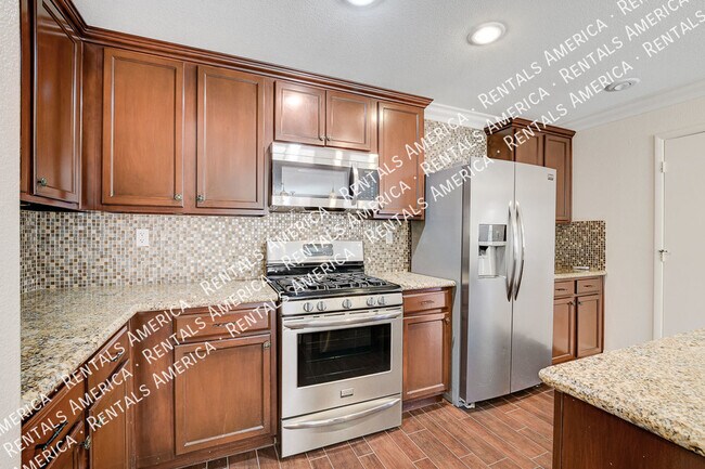 Building Photo - 10732 Mystic Shore Ave