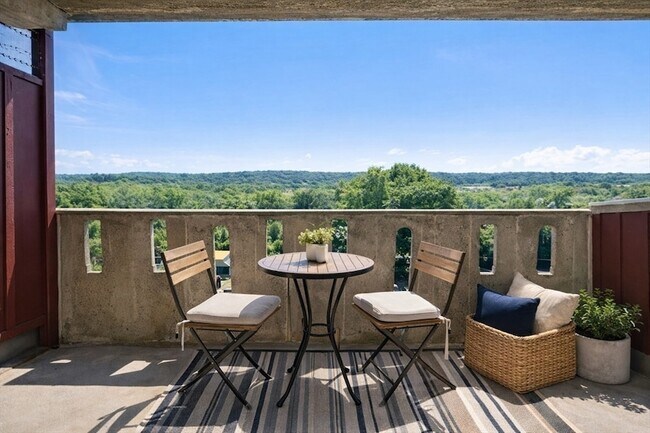 Foto del edificio - 200 Swanton St