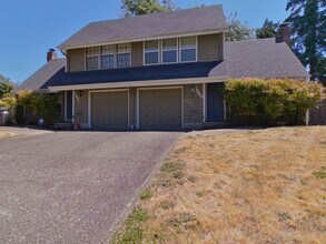 Building Photo - 2889-2891 Tulip St
