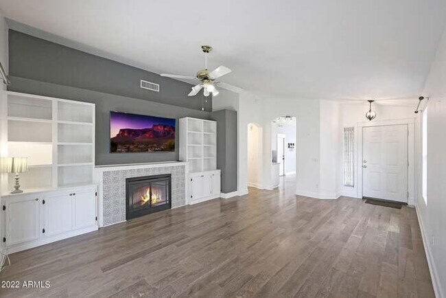 Building Photo - GREAT Chandler Home