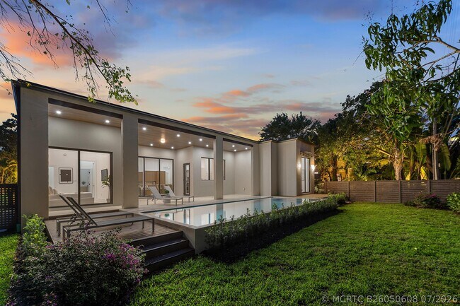 Foto del edificio - 801 SE 6th Ct