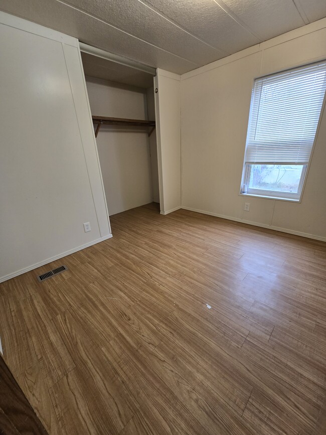 Building Photo - 2020 U.A. Avenue Emmett