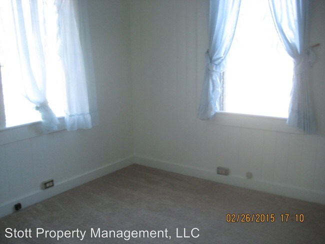 Building Photo - 1224 Koko Head Ave