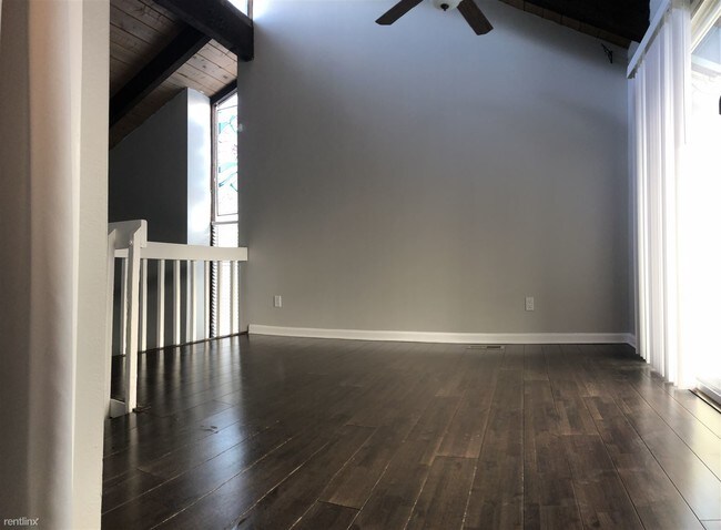Building Photo - 2 br, 1 bath Duplex - 867 S Depew St