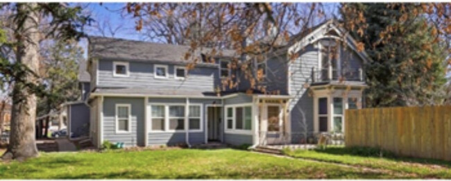 Building Photo - 1120 3rd Ave