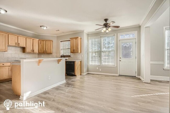 Building Photo - 105 Wessex Court