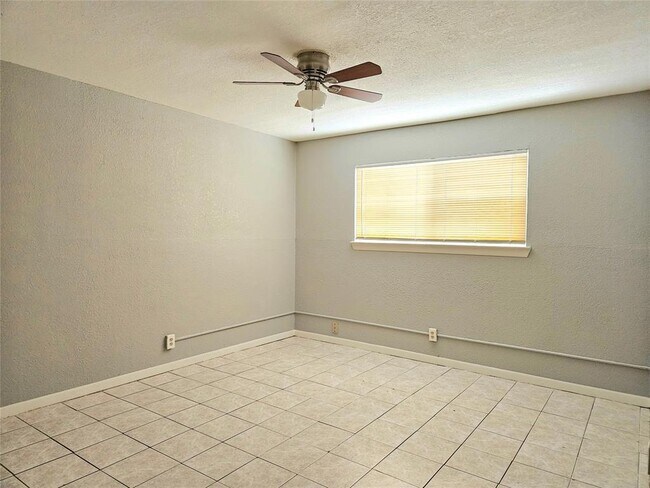 Foto del edificio - 1109 Broadway Avenue J