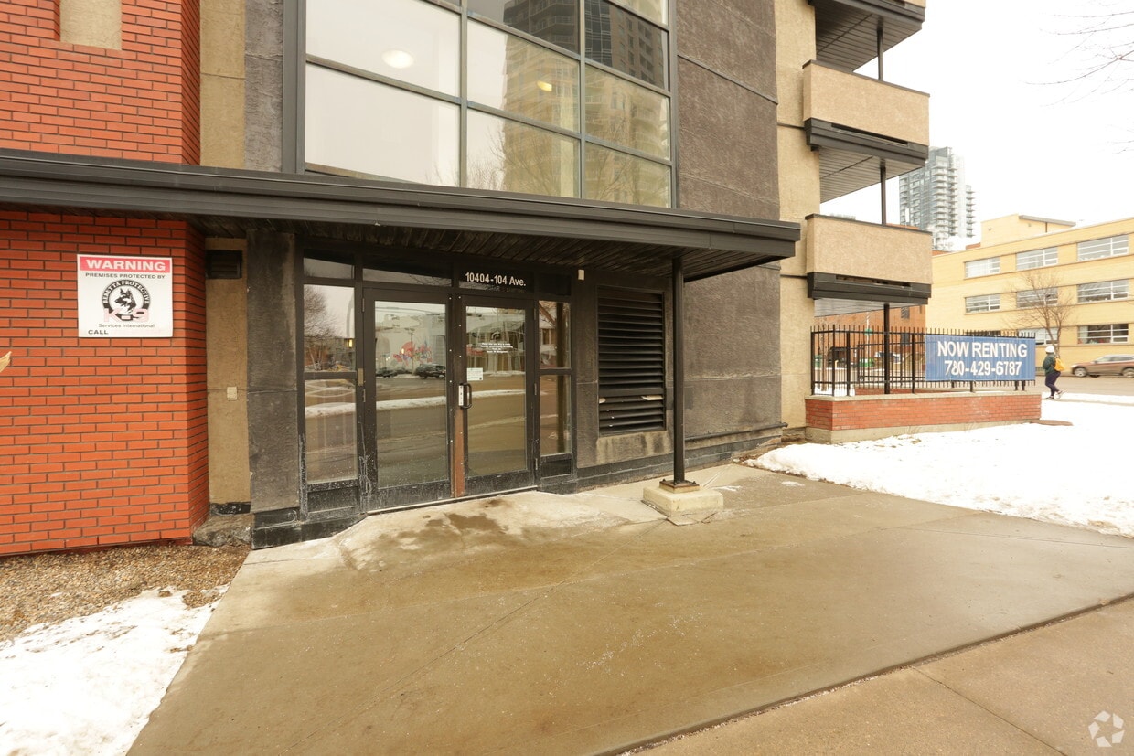 Square 104 10404 104th Ave NW Edmonton, AB