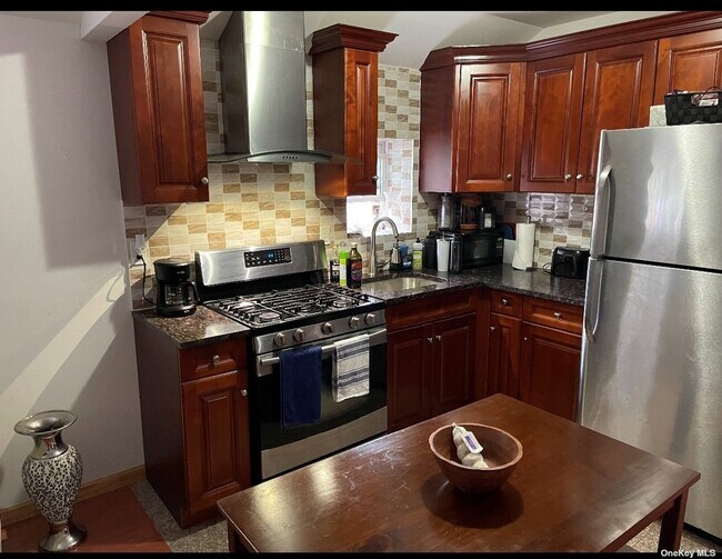 Foto del edificio - 40-15-40191 191st St