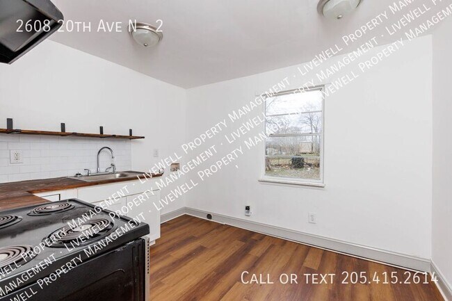 Building Photo - 2608 20th Ave N