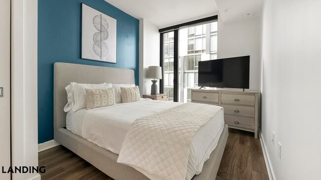 Building Photo - 1320 4th St NE