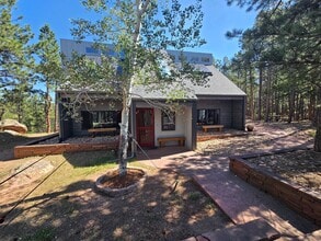 Building Photo - 2792 Lee Hill Dr