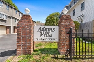 Building Photo - 174 Adams St