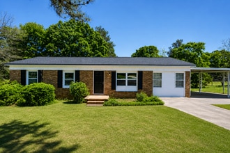 Building Photo - 427 Gun Club Rd