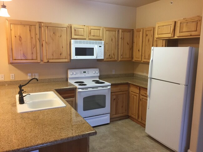 Dingin - 6670 Spurwing Loop