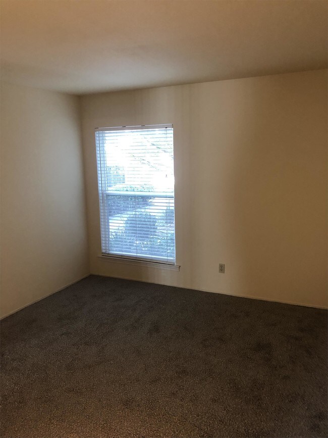 Building Photo - 3949 K St
