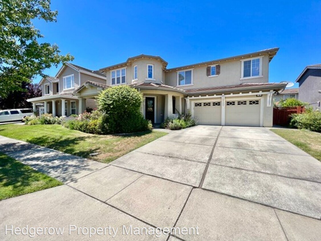 3 br, 3.5 bath House 24 Marsala Way House Rental in Napa, CA