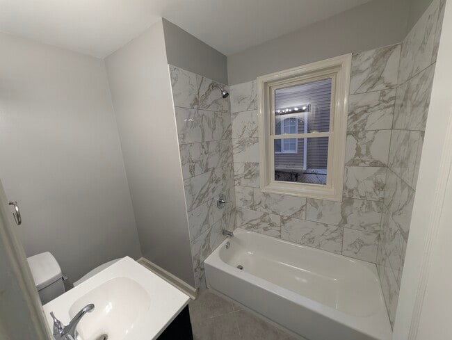 Foto del edificio - 1511 Columbia St