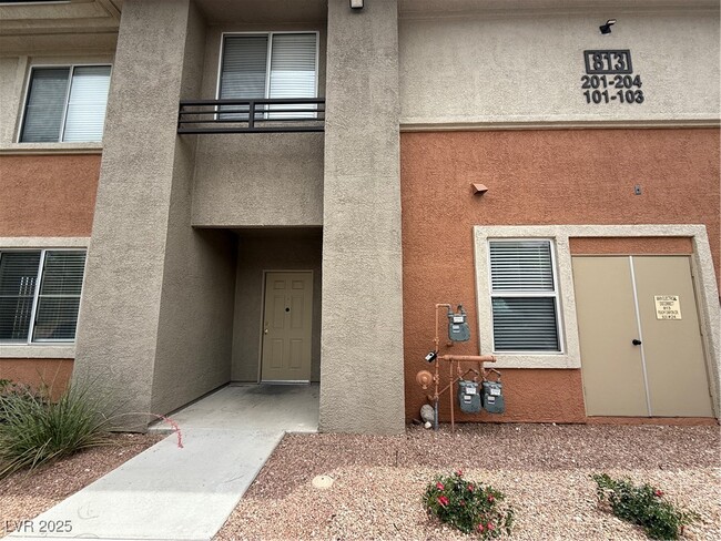 Building Photo - 813 Peachy Canyon Cir