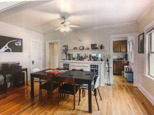 Building Photo - 4519 Bryant Ave S