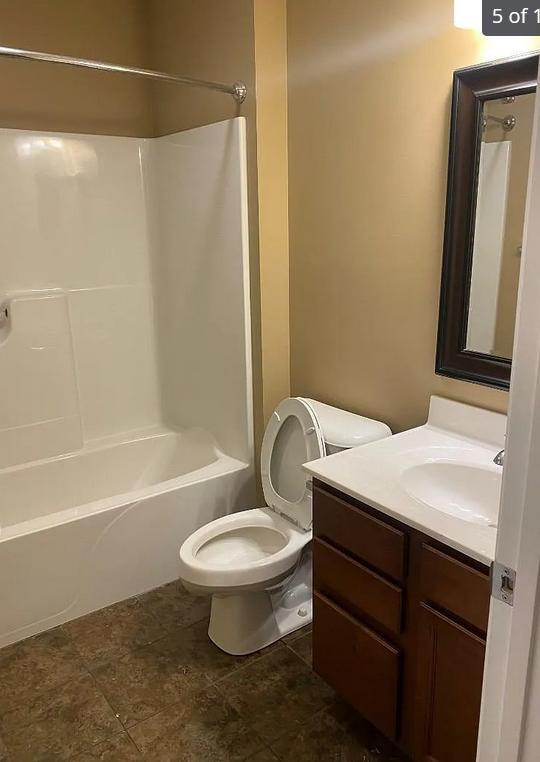 Foto del edificio - 2407 Putnam St