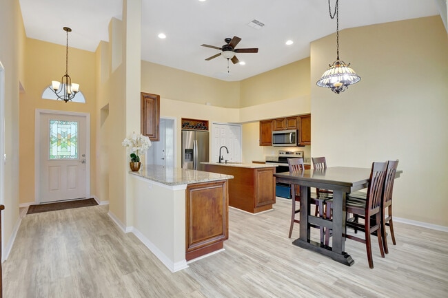 Building Photo - 22076 Seashore Cir