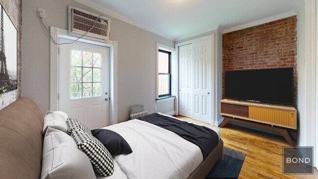 Foto del edificio - 724 Tenth Avenue