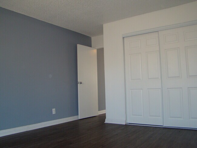 Building Photo - 6711 Riverton Ave