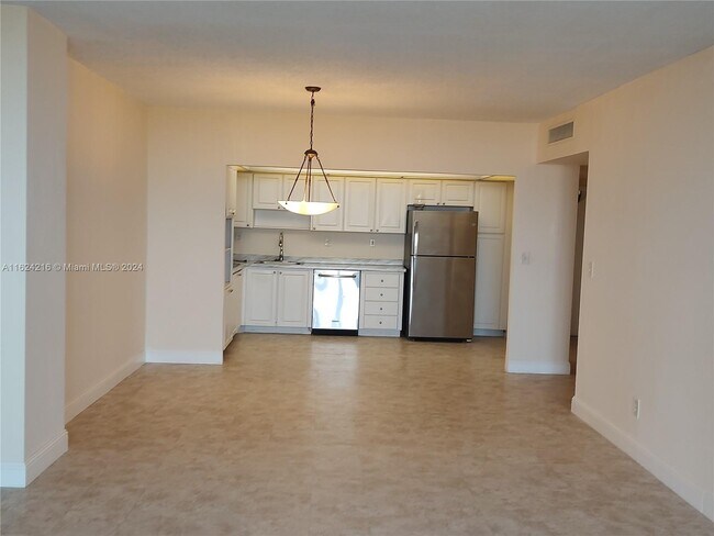 Building Photo - 19380 Collins Ave