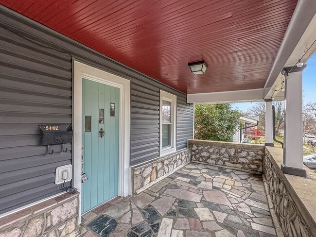 Photo - Beautiful, updated 3 bedroom home for rent!