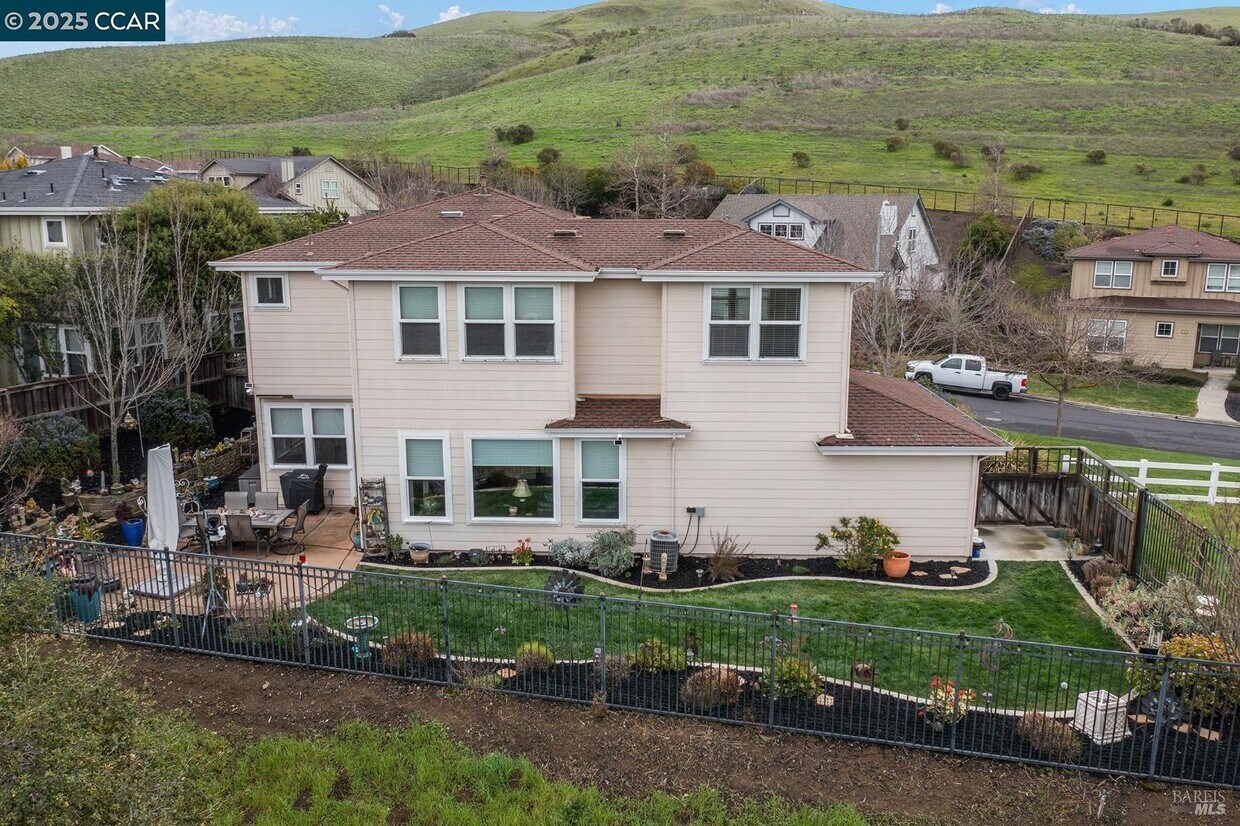 Foto principal - 2365 Lansdowne Pl