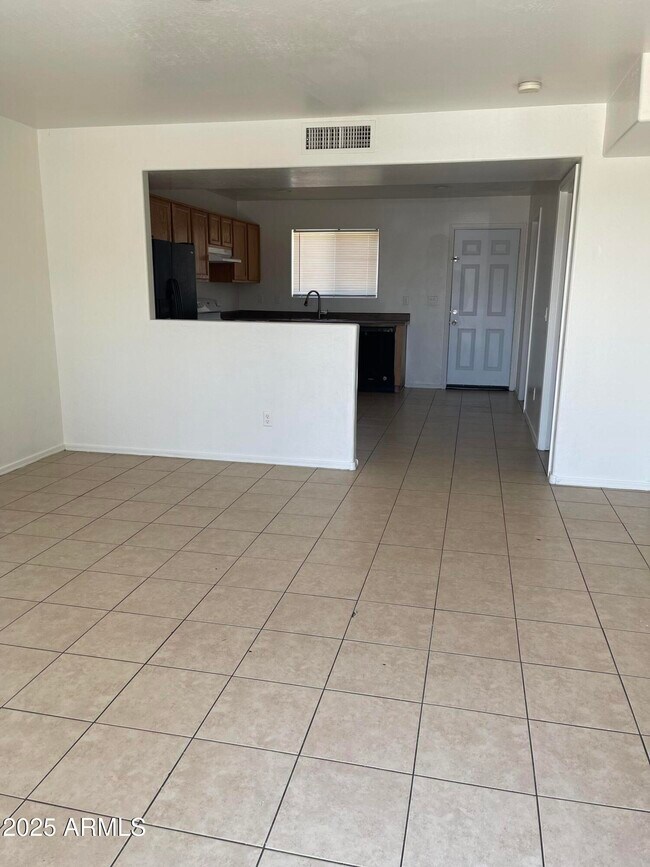 Foto del edificio - 2526 W Ocotillo Rd
