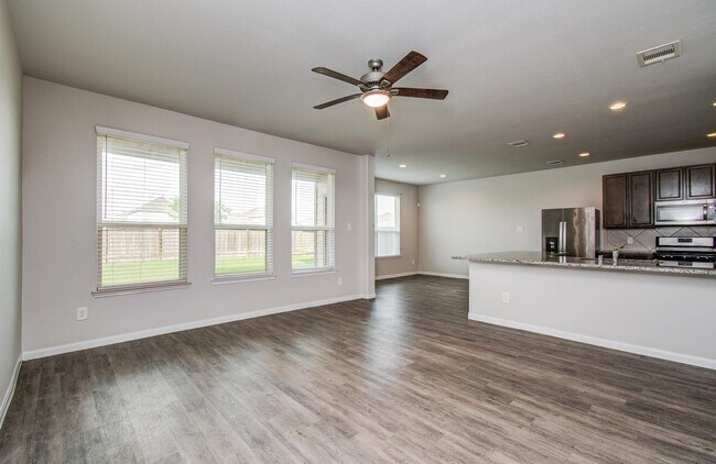 Foto del edificio - 3706 Otello Pl