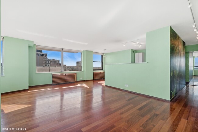Foto del edificio - 5701 N Sheridan Rd