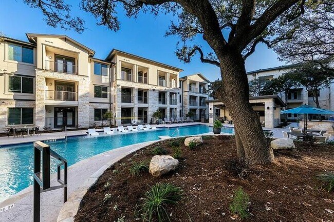 Foto del edificio - 10300 S I-35 Frontage Rd