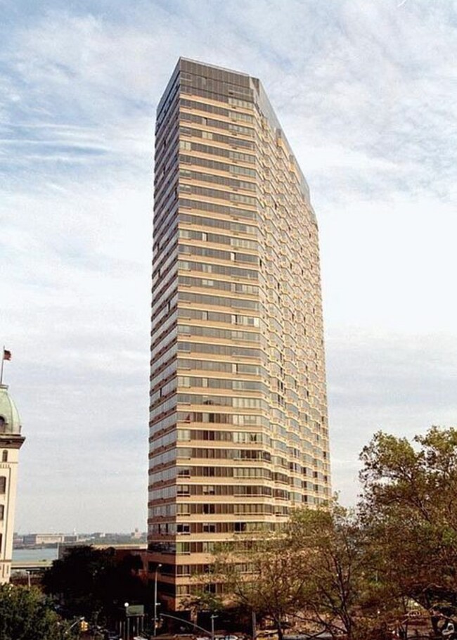 Foto del edificio - 630 1st Ave