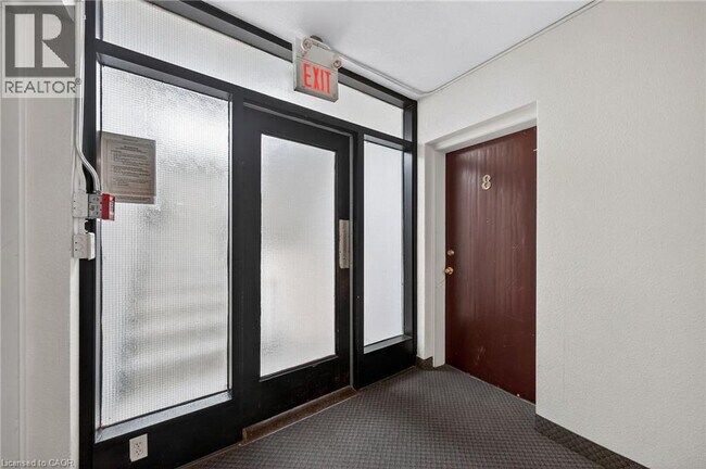 Building Photo - 237 Mohawk Rd E