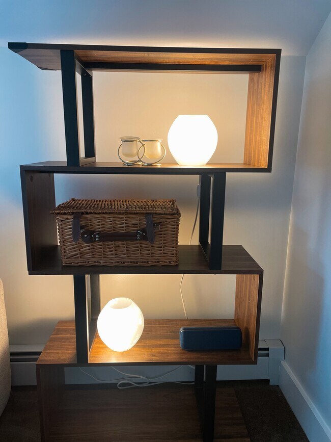 29 Pennsylvania Ave Unit 2, Providence, RI 02905 Apartments at 29