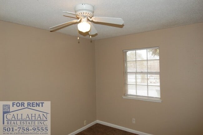 Building Photo - Little Rock 3 Bedroom 1.5 Bath