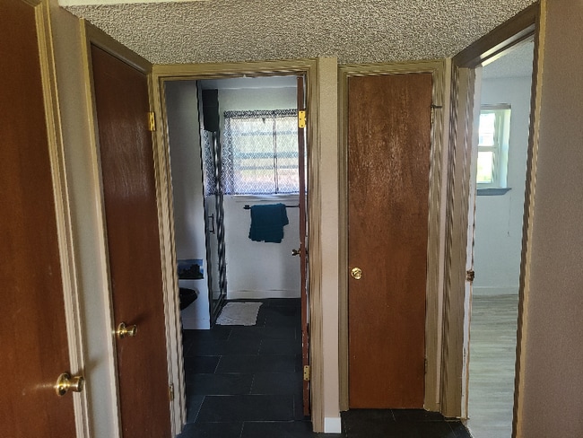Building Photo - 1565 S Helena Cir