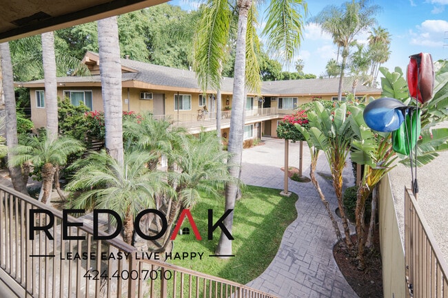 Foto del edificio - 1800 W Glencrest Ave