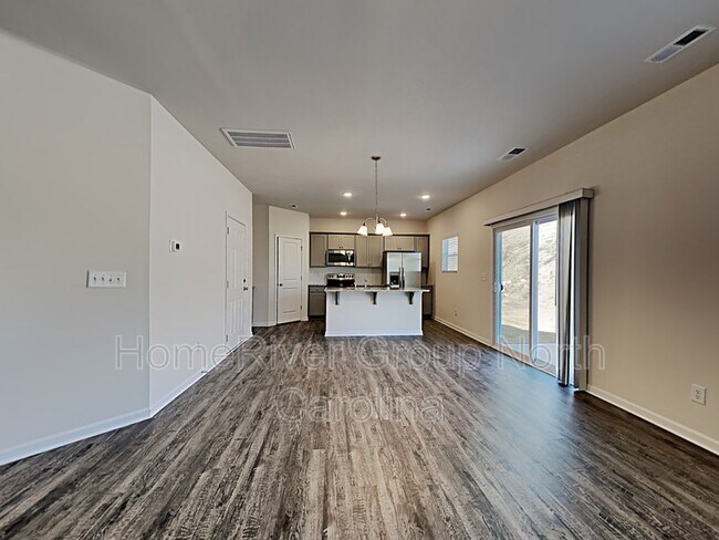 Building Photo - 737 Pointe Andrews Drive