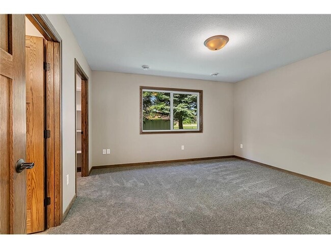 Building Photo - 111 Bantam Rd