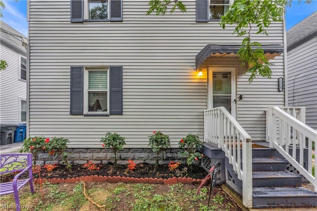 Building Photo - 2115 Dowd Ave