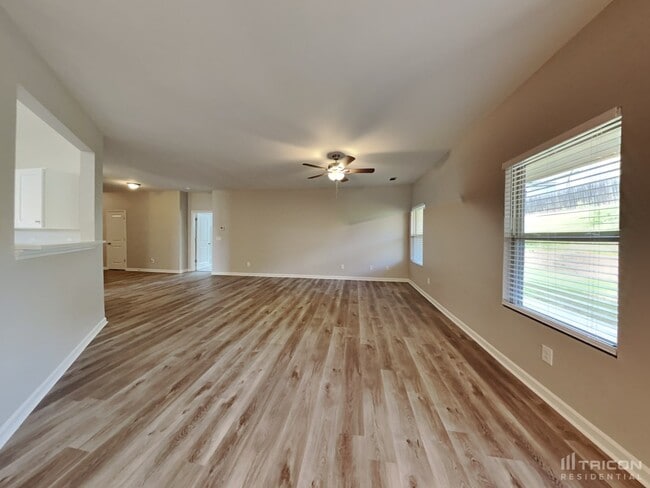 Building Photo - 2336 Joplin St