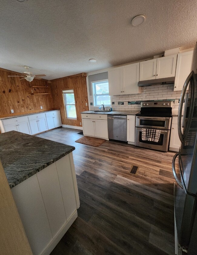 Foto del edificio - 569 Nicklaus Cir