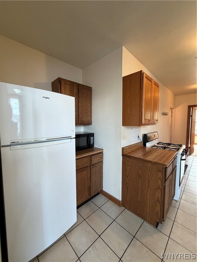 Foto del edificio - 1005 Elmwood Ave